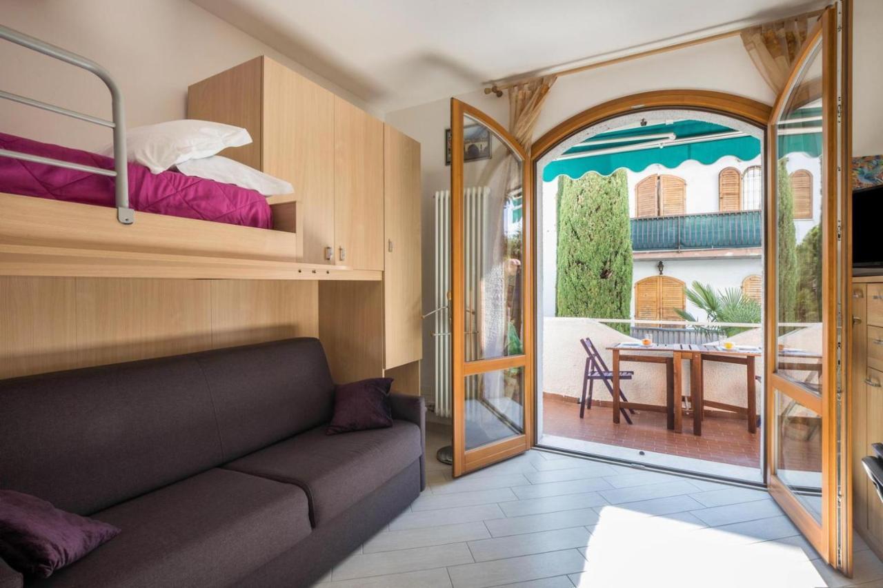 Il Bianconiglio Lägenhet Peschiera del Garda Exteriör bild