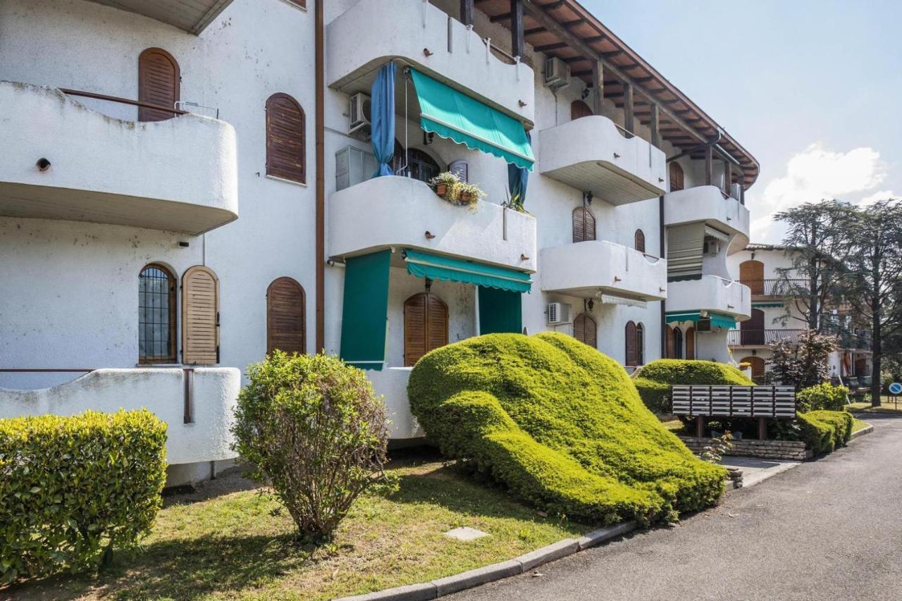 Il Bianconiglio Lägenhet Peschiera del Garda Exteriör bild