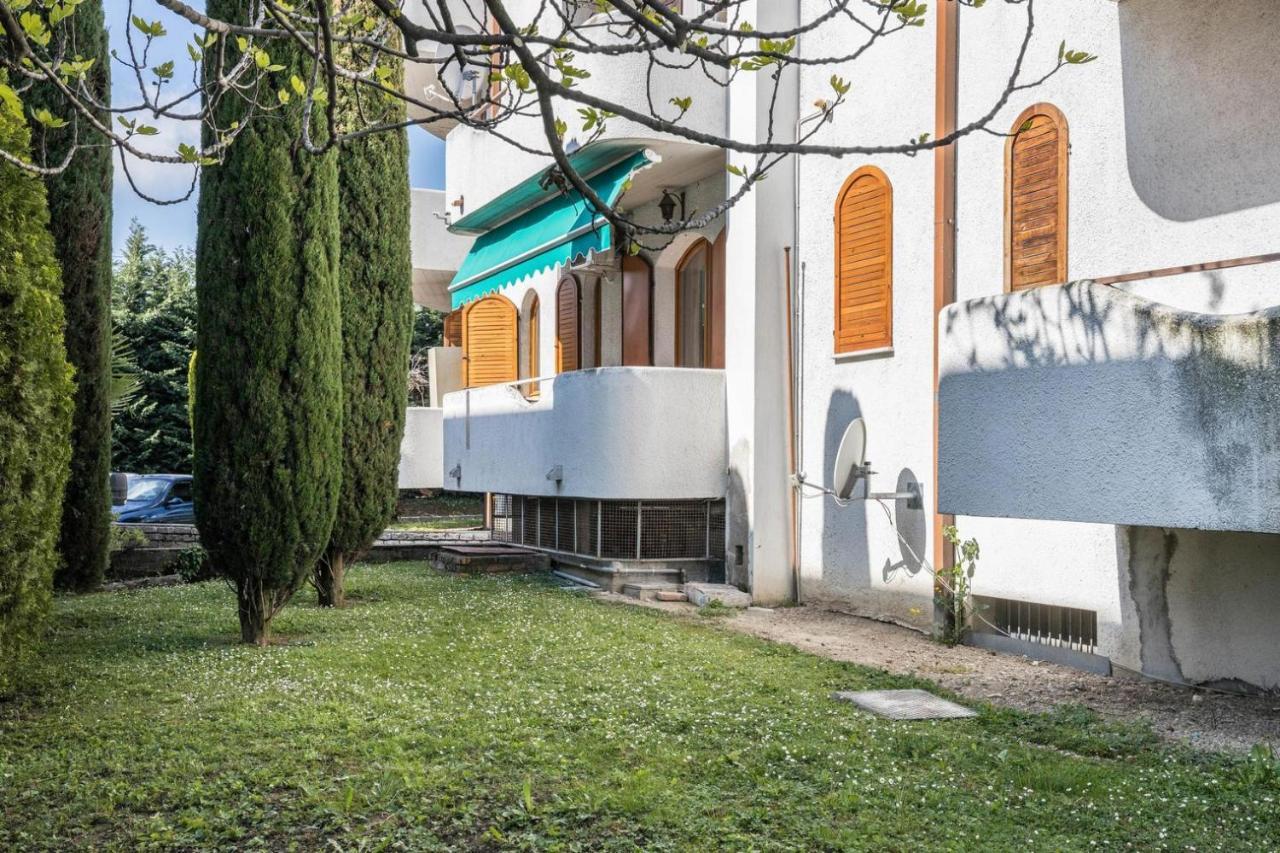 Il Bianconiglio Lägenhet Peschiera del Garda Exteriör bild